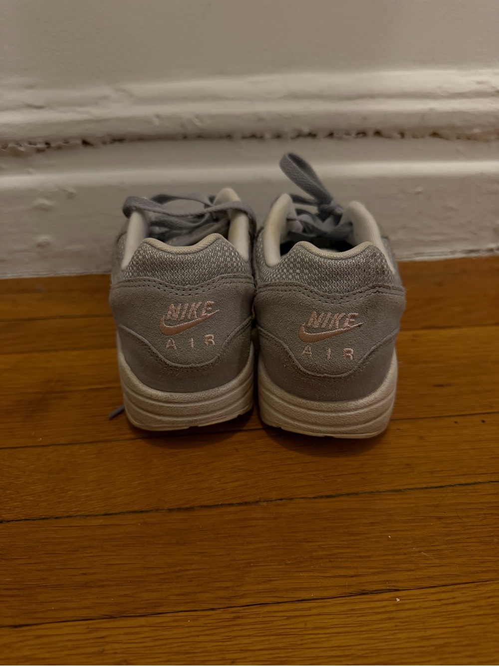Nike AirMax Sneakers